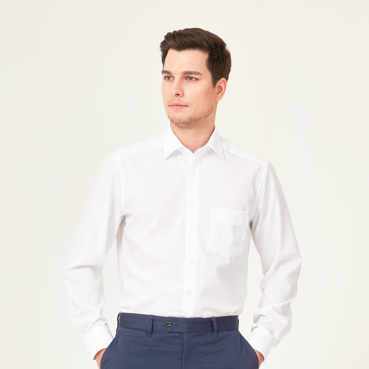 OLYMP LUXOR Shirt เสื้อเชิ้ตสีขาว ผ้าเท็กเจอร์ลายก้างปลา ทรงหลวม ใส่สบาย รีดง่าย 