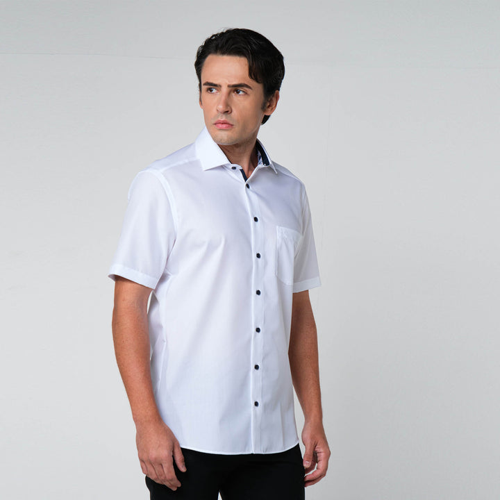 OLYMP LUXOR Shirt เสื้อเชิ้ตสีขาว แต่งปก ทรงหลวม ใส่สบาย รีดง่าย 