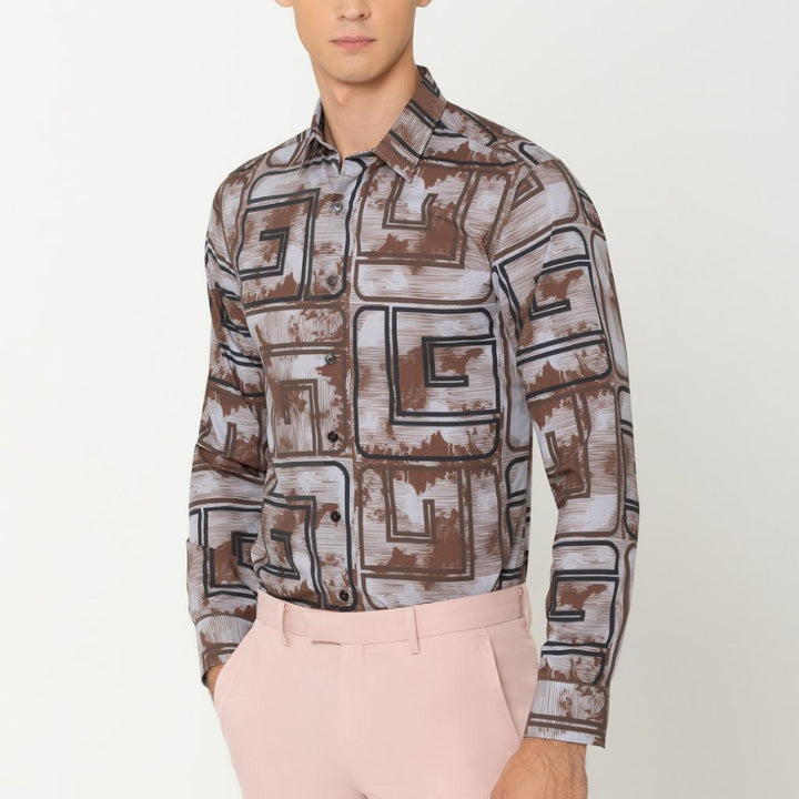 Guy Laroche เสื้อเชิ้ตแขนยาว สีน้ำตาล ผ้า 100% Polyester ทรง SLIM FIT รุ่น BAB7200W5BR ICCSHOPPING