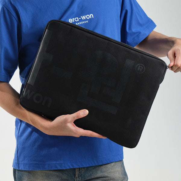 era-won กระเป๋าพกพา รุ่น SOFT CASE NOTEBOOK สี Black on Black 13 นิ้ว 