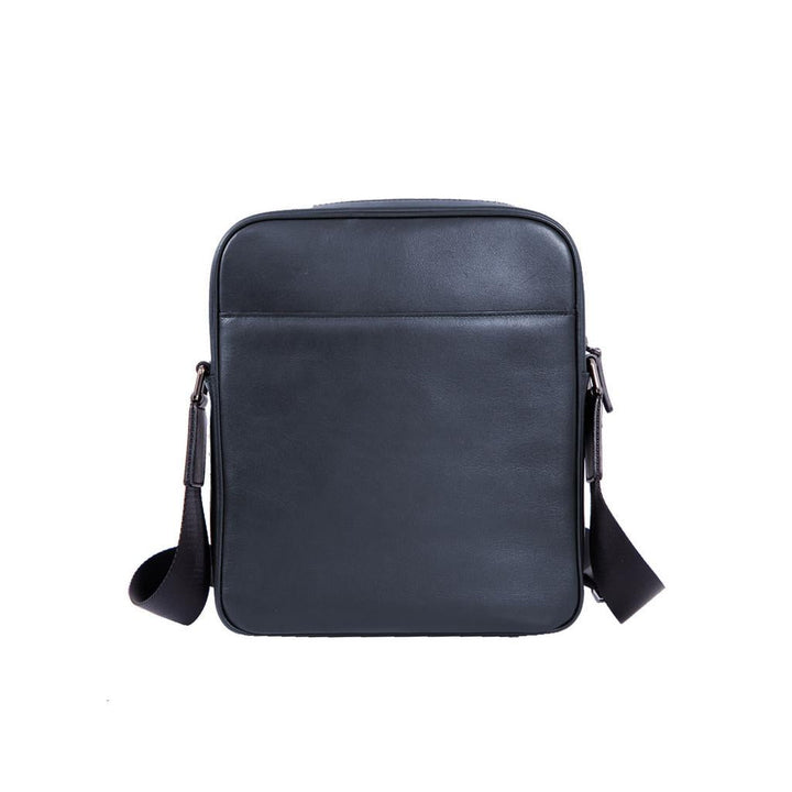 Guy Laroche กระเป๋าสะพายผู้ชาย แบบ Cross Body รุ่น MGC0323CW5 - สีกรมท่า ICCSHOPPING