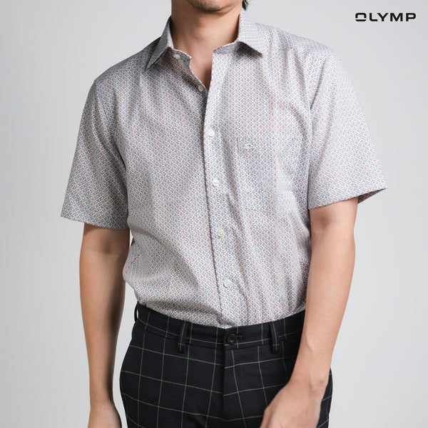 OLYMP  LUXOR Shirt เสื้อเชิ้ตผู้ชายแขนสั้น พิมพ์ลายกราฟิกทรงหลวม ใส่สบาย รีดง่าย AUTU24 