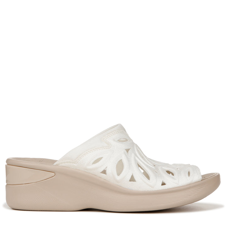 BZEES by NATURALIZER รุ่น 'Suzie' Sandals (NIS34) 