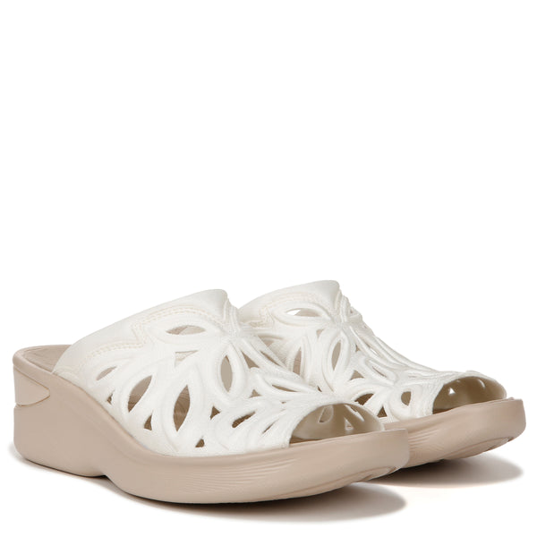 BZEES by NATURALIZER รุ่น 'Suzie' Sandals (NIS34) 