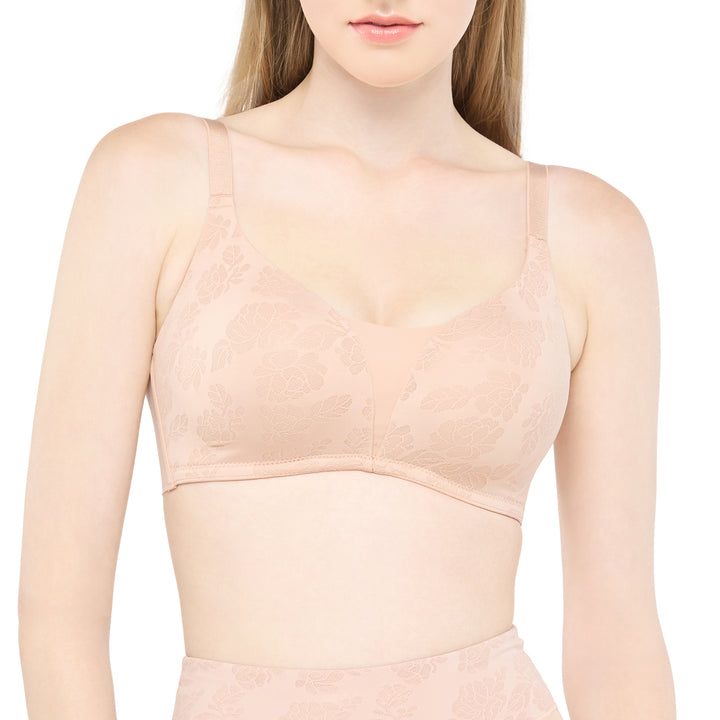 Wacoal Curve Diva Wireless Bra บราไร้โครง เก็บกระชับ สาวคัพใหญ่ รุ่น WB7544 