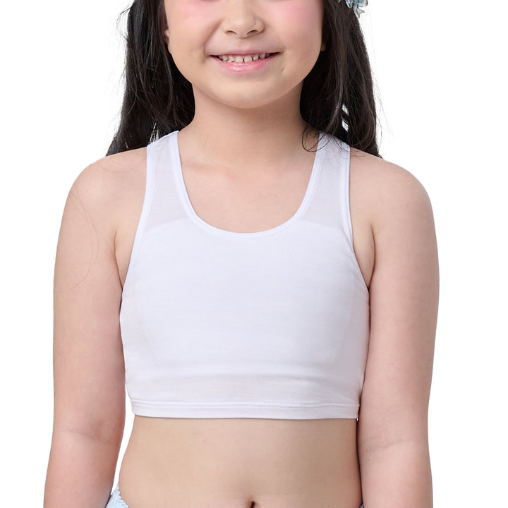 Wacoal Bloom Step 1 ชุดชั้นในสำหรับเด็ก เสื้อกล้ามครึ่งตัวแบบเรียบ รุ่น WH6K23 Wacoal