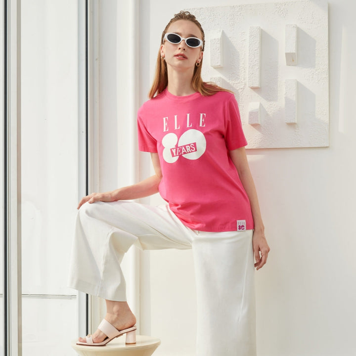 ELLE เสื้อยืด T-SHIRT ผ้า COTTON แขนสั้น ทรง BASIC สกรีนลายกราฟฟิค ELLE LIMITED EDITION COLLECTION ELLE 80 YEARS รุ่น W3K720 ELLE
