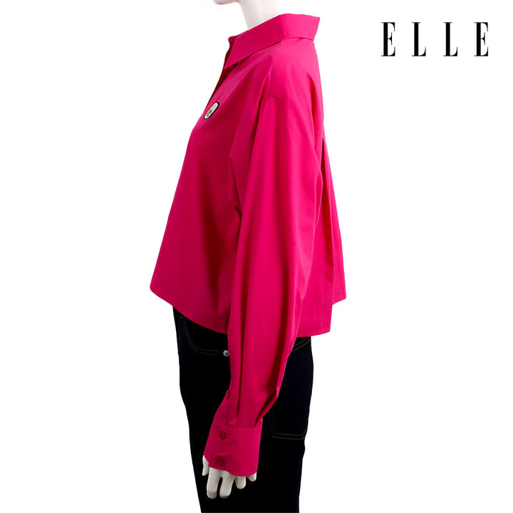 ELLE เสื้อเชิ๊ตสตรีผ้า COTTON แขนยาว ทรง CROP ติดชิ้นโลโก้ LIMITED EDITION COLLECTION ELLE 80 YEARS ที่อก รุ่น W3B392 ELLE