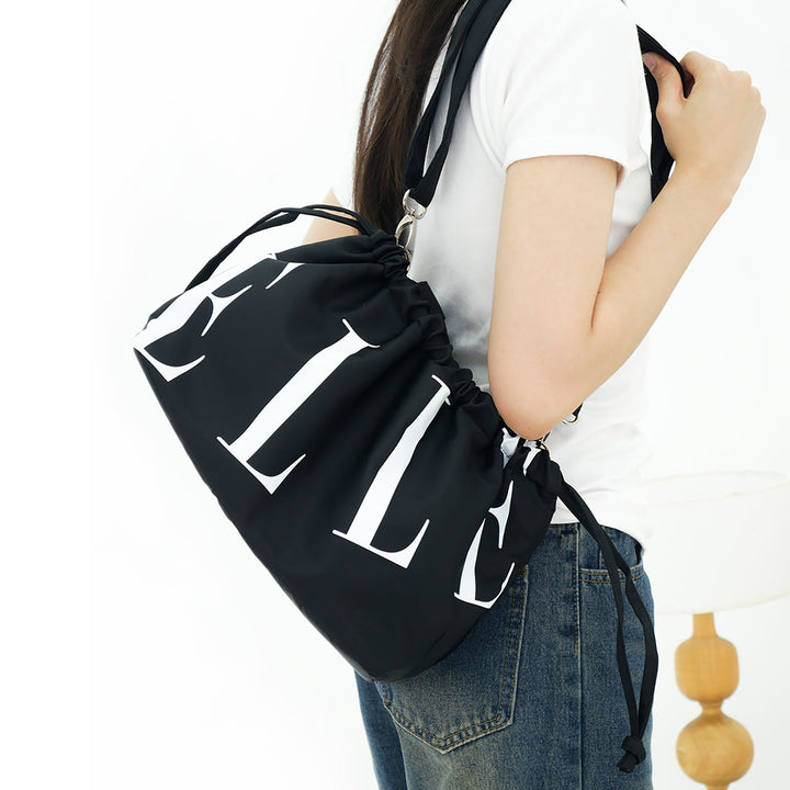 ELLE POUCHY กระเป๋าสะพาย ผ้าไนลอน มีให้เลือก 4 สี  รุ่น EWG004525 Elle