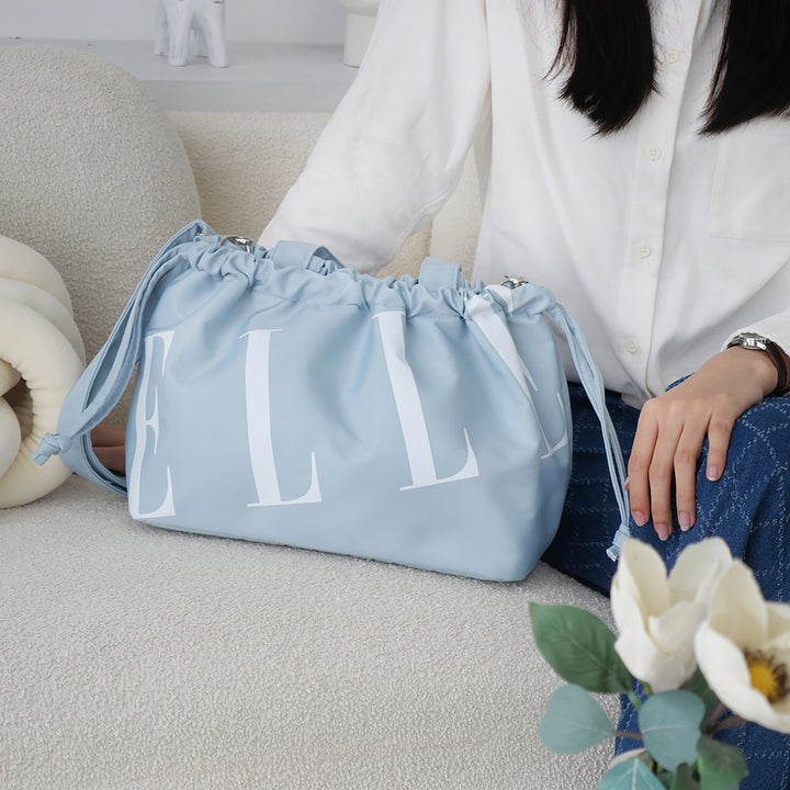 ELLE POUCHY กระเป๋าสะพาย ผ้าไนลอน มีให้เลือก 4 สี  รุ่น EWG004525 Elle