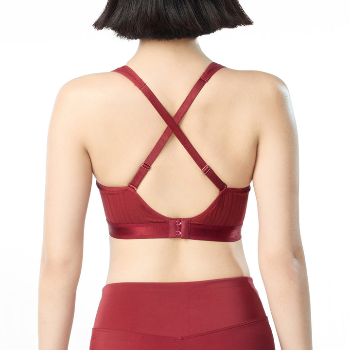 Wacoal Motion Wear บราสำหรับออกกำลังกาย In to Out รุ่น WR1249 Wacoal
