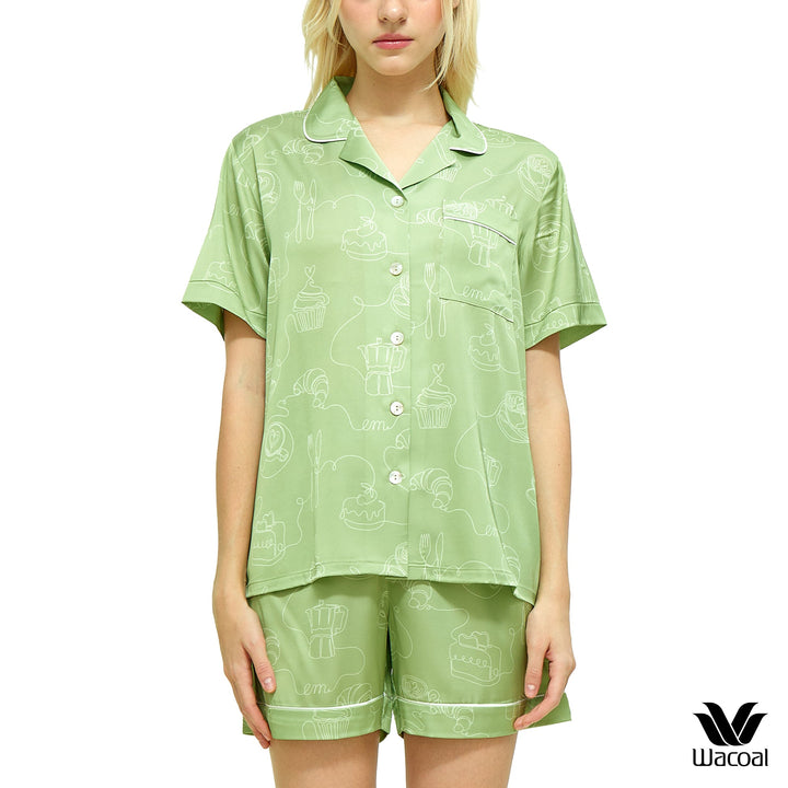 Wacoal CAFE’ CATION ชุดนอนแขนสั้น ขาสั้น พิมพ์ลาย Coffee Print รุ่น WN7G02 Wacoal