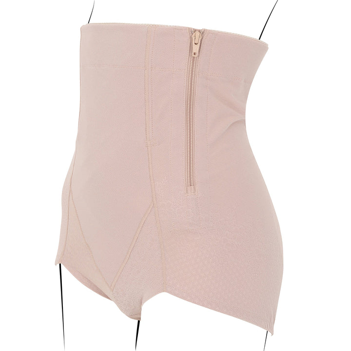 Wacoal Maternity Stay สเตย์สำหรับคุณแม่หลังคลอด รูปแบบขาสั้นเอวสูง รุ่น WM2060 Wacoal