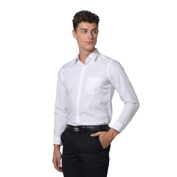 ARROW เสื้อเชิ้ตสีขาว แขนยาว มีกระเป๋า  Non Iron ทรง Slim  MACS807 