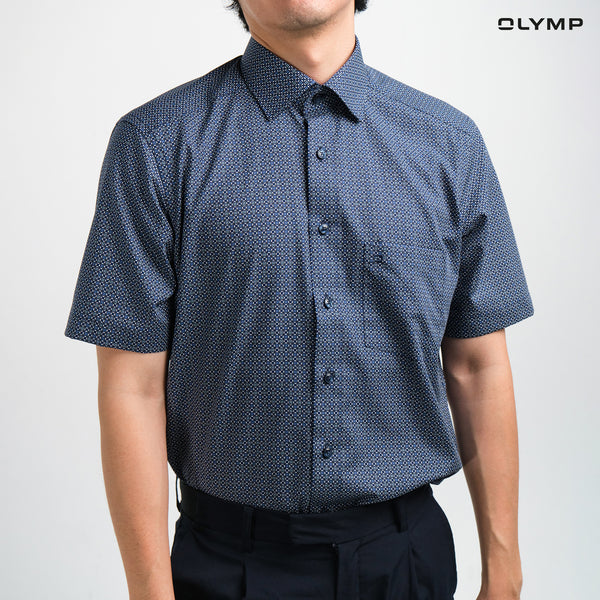 OLYMP  LUXOR Shirt เสื้อเชิ้ตผู้ชายแขนสั้น พิมพ์ลายกราฟิกทรงหลวม ใส่สบาย รีดง่าย AUTU24 