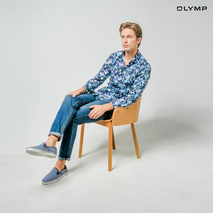 OLYMP  Level Five Shirt เสื้อเชิ้ตชาย ลายพิมพ์ฤดูใบไม้ผลิ ทรงพอดีตัว ยืดหยุ่นได้ดี รีดง่าย SPRI24 
