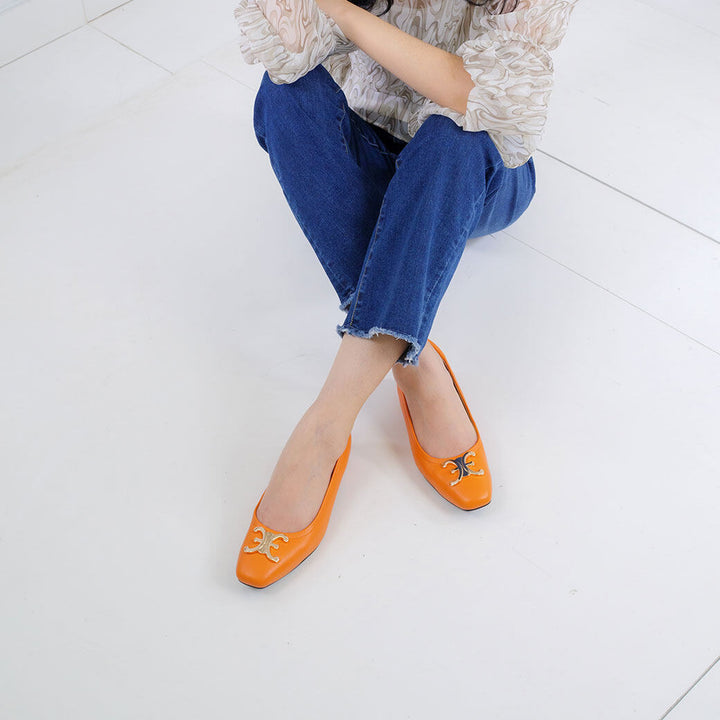ELLE SHOES รองเท้าหนังแกะ ทรงส้นเหลี่ยม LAMB SKIN COMFY COLLECTION รุ่น Block heel สีส้ม ELB003 Elle