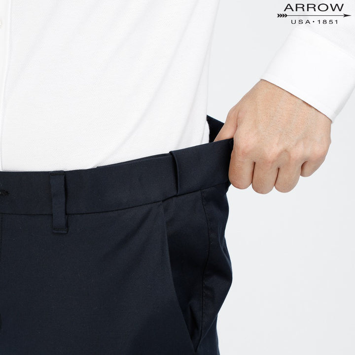 ARROW CHINO กางเกงชิโน่ ลำลองขายาว SMART Fit รุ่น Easy Move ปรับเอวได้ MECM9T5-NV สีกรม 