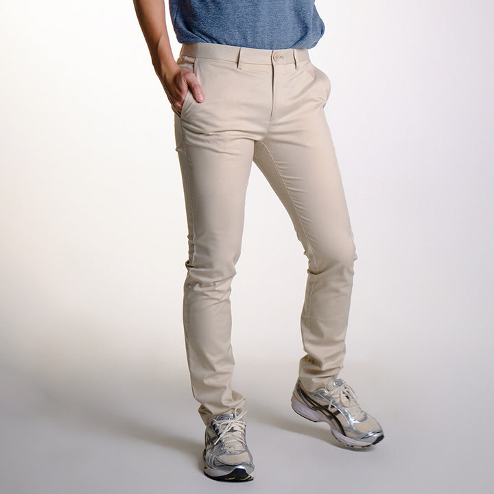 era-won กางเกงสแลคขายาว Workday Lightweight ทรง Super Skinny สี Cream 