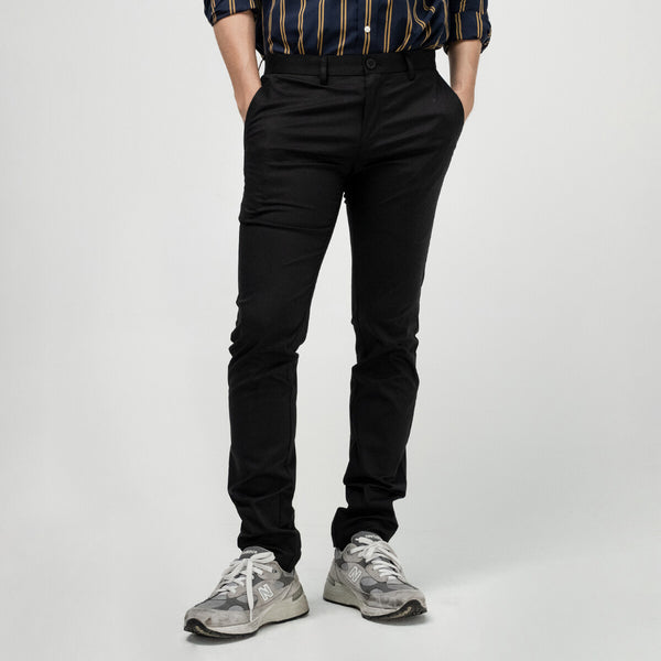 era-won กางเกงสแลคขายาว Workday Lightweight ทรง Super Skinny สี Black 