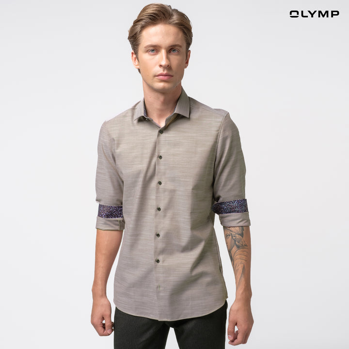 OLYMP  Level Five Shirt เสื้อเชิ้ตชาย สีน้ำตาล แต่งปกคอ ผ้าเท็กเจอร์ ทรงพอดีตัว ยืดหยุ่นได้ดี รีดง่าย SPRI24 