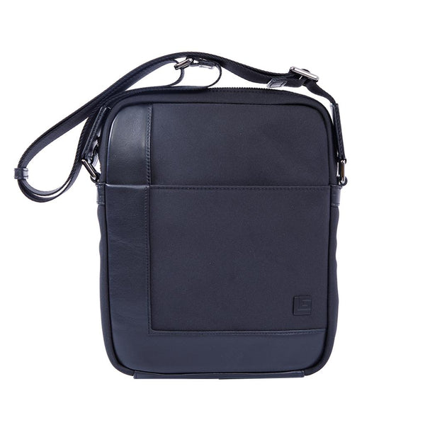 Guy Laroche กระเป๋า Cross Body สีดำ ผ้าไมโครไฟเบอร์ กันน้ำ รุ่น VIERA (BH93141S5BLM) ICCSHOPPING