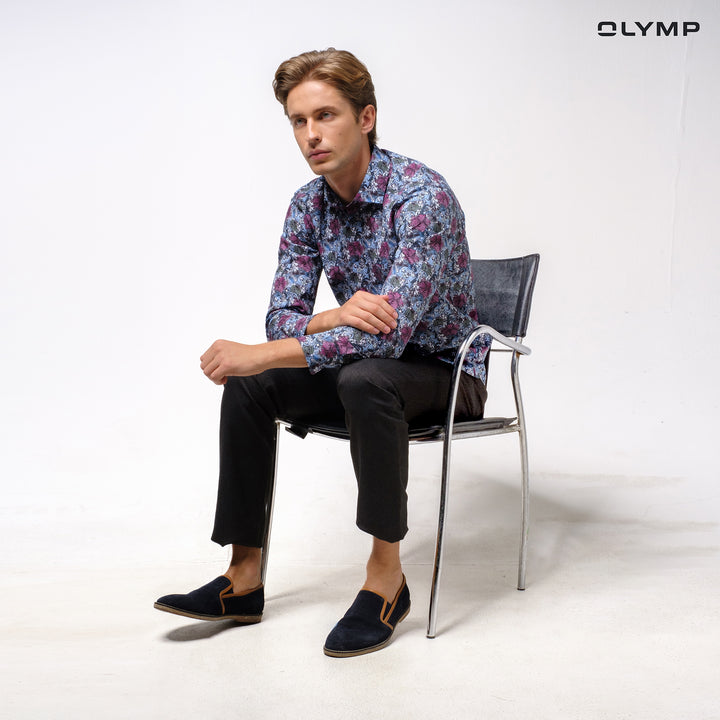 OLYMP  LUXOR Shirt เสื้อเชิ้ตชาย สีน้ำเงิน ลายพิมพ์ดอกไม้สีม่วง ทรงหลวม ใส่สบาย รีดง่าย (SPRING24) SPRI24 