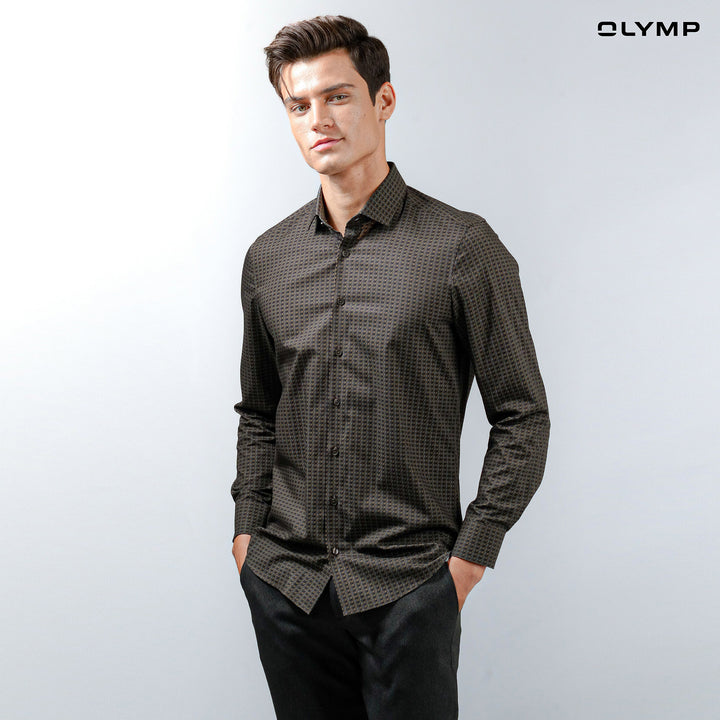 OLYMP  Level Five Shirt เสื้อเชิ้ตรักษ์โลก สีน้ำตาล พิมพ์ลายกราฟิก ทรงพอดีตัว ยืดหยุ่นได้ดี รีดง่าย AUTU23 