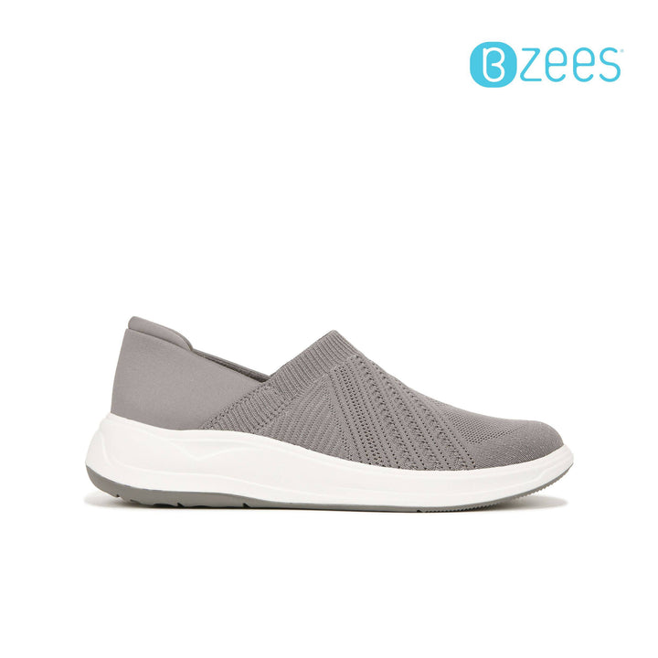 BZEES by NATURALIZER รองเท้ารุ่น Triumph Slip On [NIS22] 