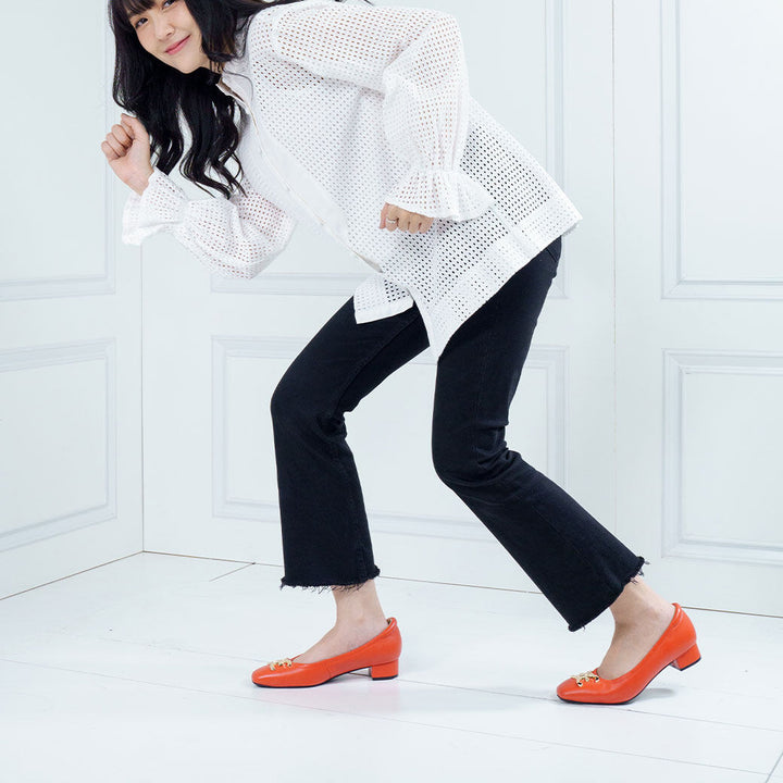 ELLE SHOES รองเท้าหนังแกะ ทรงส้นเหลี่ยม LAMB SKIN COMFY COLLECTION รุ่น Block heel สีแดง ELB003 Elle