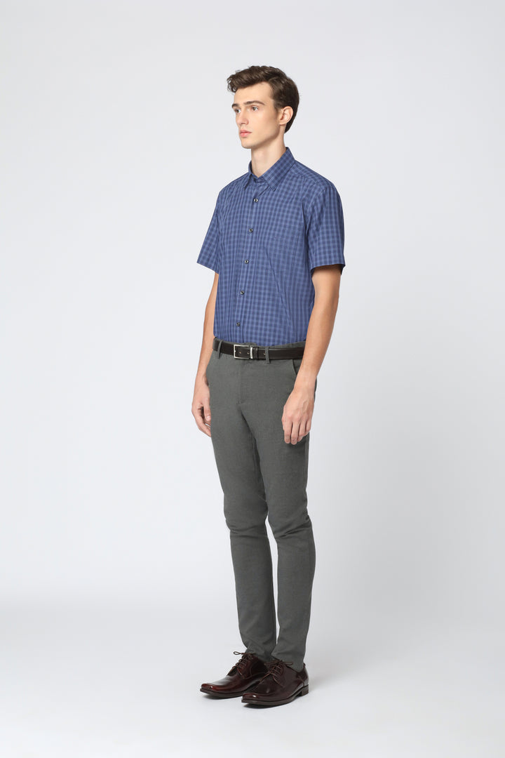 ARROW Super Nature Cooling Shirt เสื้อเชิ้ตแขนสั้น ลายตาราง ทรง Comfort สีกรม MACC2D9-NV 
