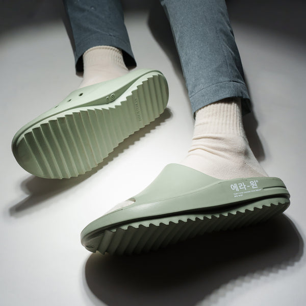 era-won Slides (Sandals) รองเท้าแตะ สี Dragon - เขียวอ่อน