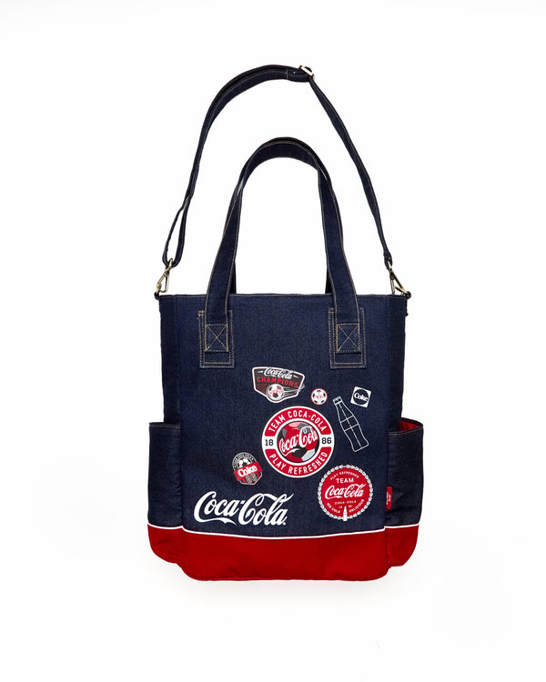 era-won | Coca Cola TOTE BAG  กระเป๋าผ้ายีนส์ มีซิบด้านบน แต่งสกรีน สำหรับคุณผู้ชาย และ คุณผู้หญิง