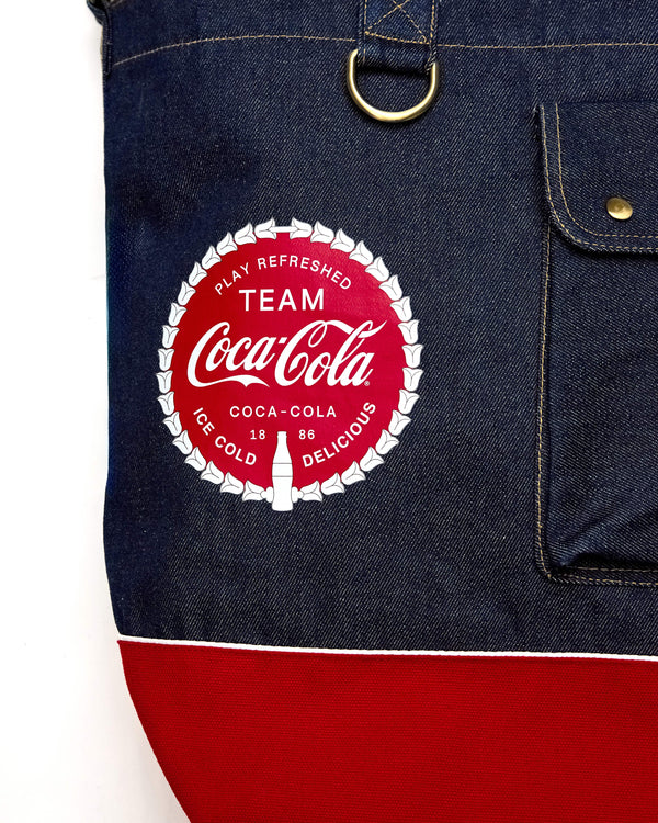 TOTE BAG COCA COLA กระเป๋าผ้ายีนส์ มีซิบด้านบน แต่งสกรีน สำหรับคุณผู้ชาย และ คุณผู้หญิง era-won