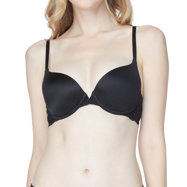 Wacoal Underwire Seamless Bra บรามีโครง ไร้ตะเข็บ เสริมฟองน้ำ รุ่น WB5P06 Wacoal