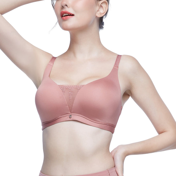 Wacoal Curve Diva Seamless Bra บราเก็บกระชับ สาวคัพใหญ่ รุ่น WB7540 Wacoal