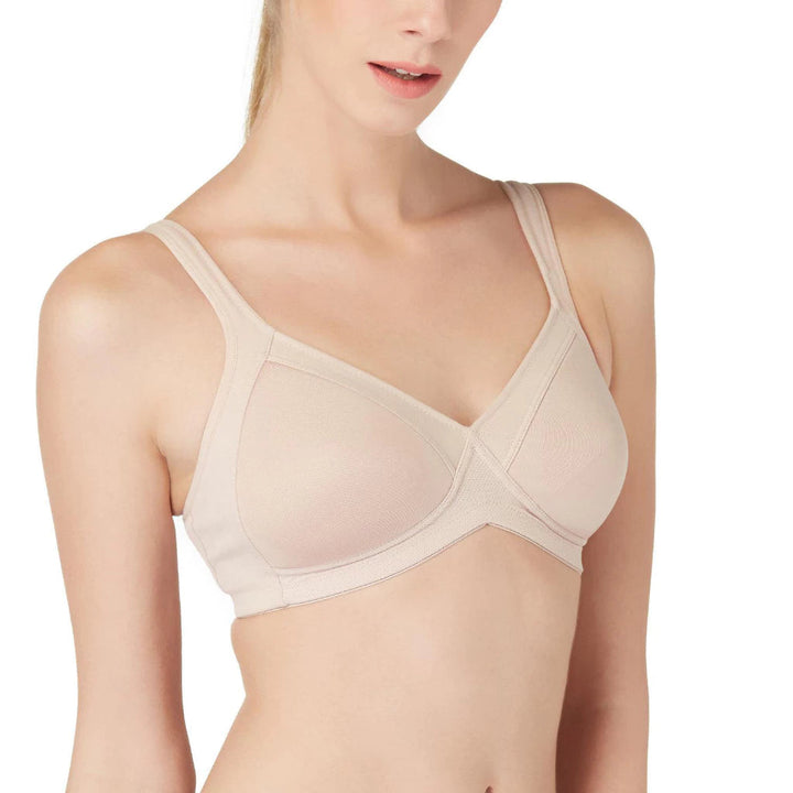 Wacoal Motion Wear Hard บราออกกำลังกาย รุ่น WR1483 Wacoal