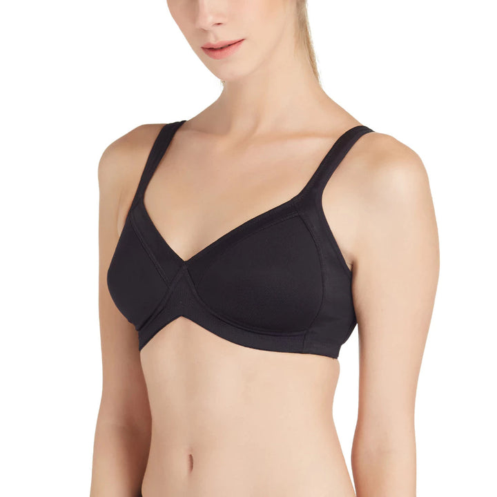 Wacoal Motion Wear Hard บราออกกำลังกาย รุ่น WR1483 Wacoal