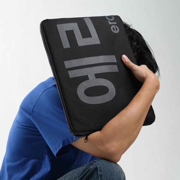 era-won กระเป๋าพกพา รุ่น SOFT CASE NOTEBOOK สี Black on Black 15 นิ้ว 