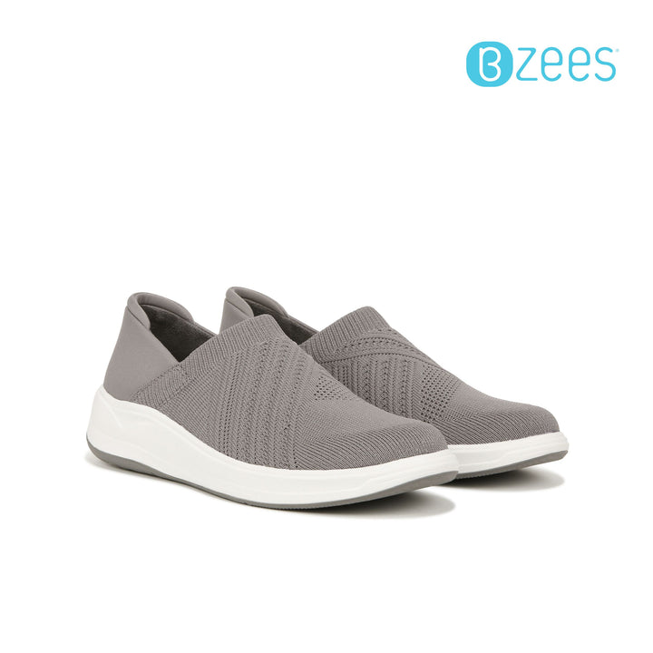 BZEES by NATURALIZER รองเท้ารุ่น Triumph Slip On [NIS22] 