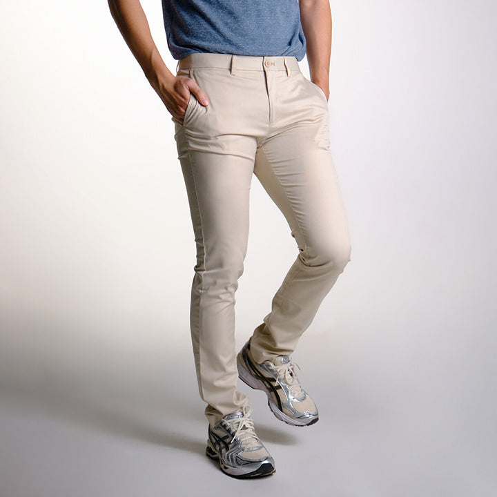 era-won กางเกงสแลคขายาว Workday Lightweight ทรง Super Skinny สี Cream 