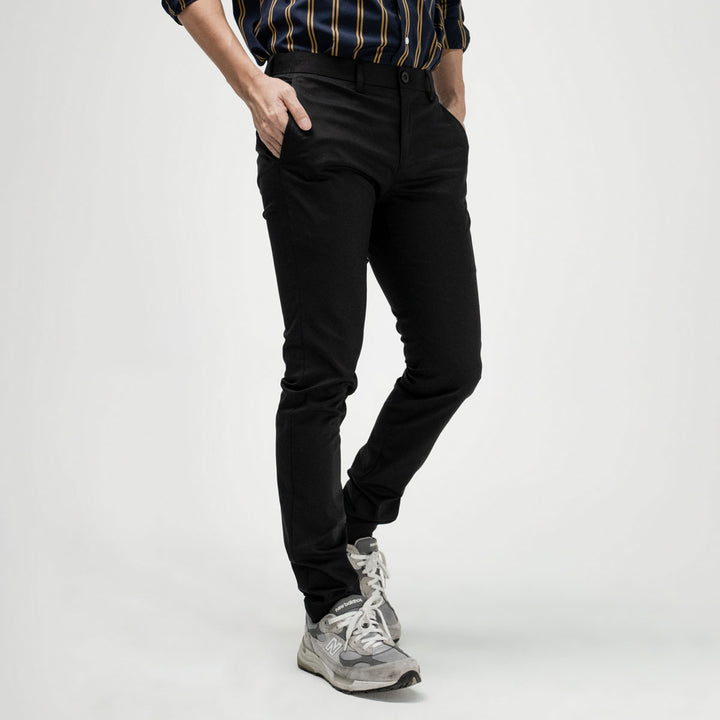 era-won กางเกงสแลคขายาว Workday Lightweight ทรง Super Skinny สี Black 