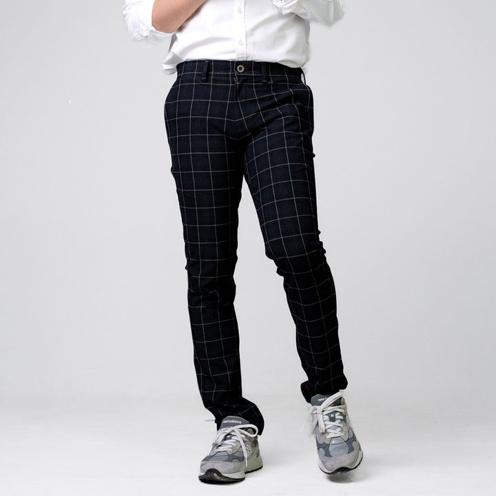 era-won กางเกงสแลคขายาว Workday Monotone Festive สี Black Rock 