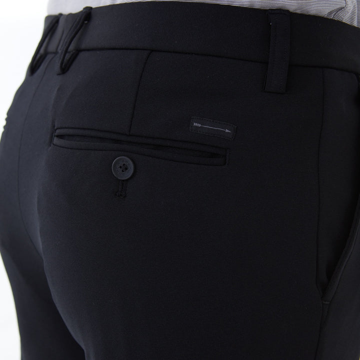 ARROW กางเกง I-Flex สแล็คไม่มีจีบ ทรง Smart fit ไม่ต้องรีด MSCM811 สีดำ 