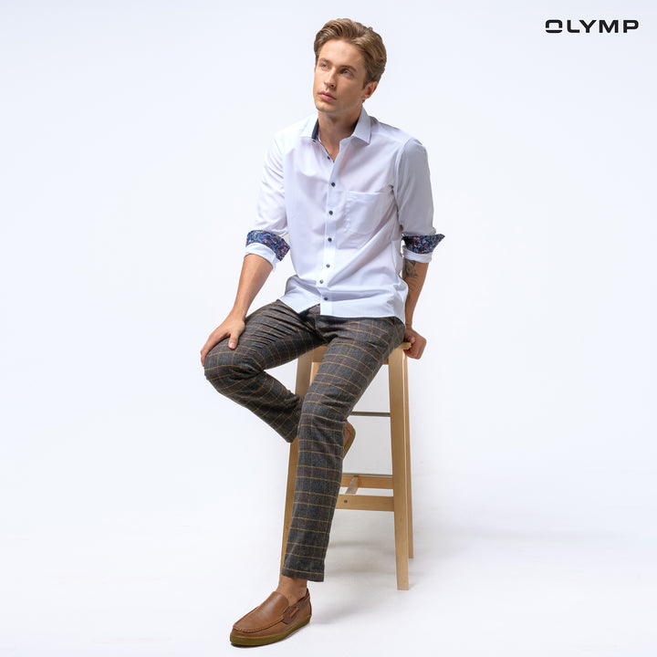 OLYMP  LUXOR Shirt เสื้อเชิ้ตชาย สีขาว แต่งปกแขน และคอ ทรงหลวม ใส่สบาย รีดง่าย (SPRING24) SPRI24 
