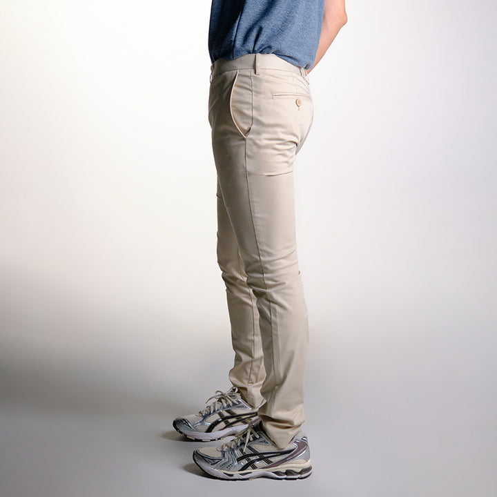 era-won กางเกงสแลคขายาว Workday Lightweight ทรง Super Skinny สี Cream 
