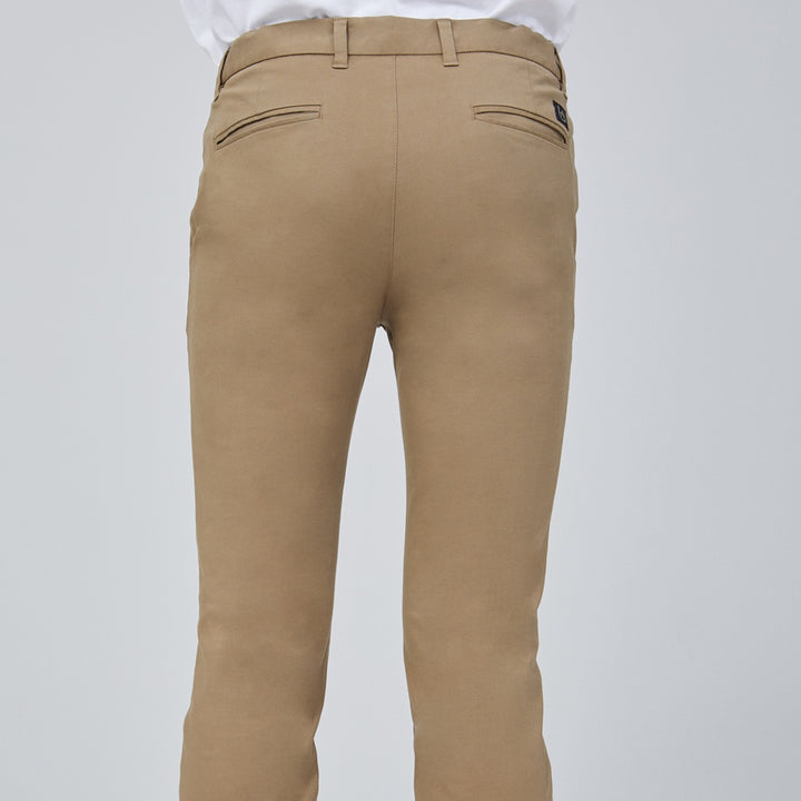 ARROW CHINO กางเกงชิโน่ ลำลองขายาว SMART Fit รุ่น Easy Move ปรับเอวได้ MECM9T5-KO สีเบจ 