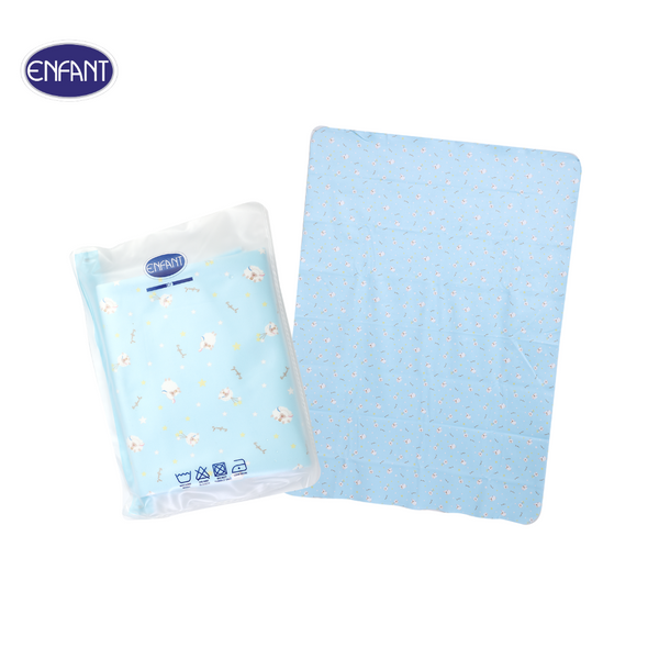 ENFANT (อองฟองต์) ผ้ารองกันน้ำ Crytal Velvet (ผ้ากำมะหยี่นุ่ม) ลายน้องแกะ น่ารัก สีฟ้า 