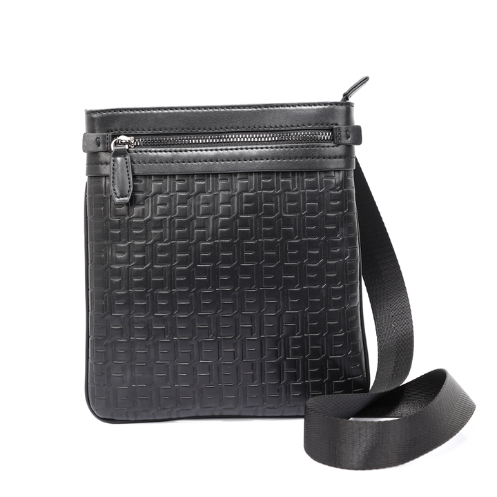 ELLE HOMME กระเป๋าทรง Clutch สไตล์ modern อัดลายโลโก้ Elle Homme สีดำ W8H008 ELLE HOMME