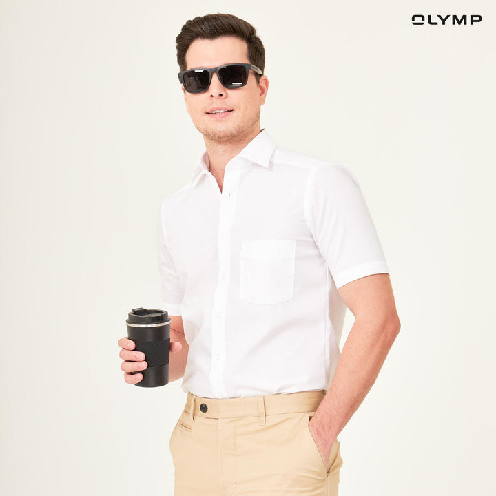 OLYMP LUXOR Shirt เสื้อเชิ้ตชาย แขนสั้น สีขาว ผ้าเรียบ ทรงหลวม ใส่สบาย รีดง่าย NOSLGR ICCSHOPPING